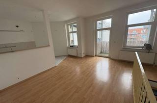 Wohnung mieten in Helmstedter Str. 27, 39112 Sudenburg, Stilvolle 3-Raum-Maisonette mit 2 Balkonen