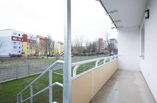 Wohnung mieten in Moskauer Straße 26, 39218 Schönebeck, Eigener Garten gefällig? 2-Raum-Wohnung mit Balkon und Garten zu vermieten.