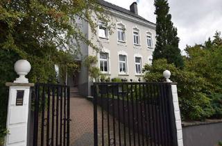 Wohnung mieten in 42349 Cronenberg, Großzügige 3-Zimmer Wohnung mit Balkon und Gartennutzung