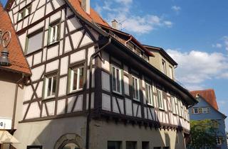 Wohnung mieten in 71332 Waiblingen, EINMALIG: 7-Zimmer Wohnung mit Balkon in denkmalgeschütztem Fachwerkhaus in der Fussgängerzone in WN