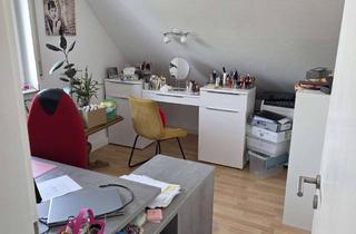 Wohnung mieten in Meisenweg, 64390 Erzhausen, Helle 3–4-Zimmer Wohnung in Erzhausen mit 85 m² Wohnfläche