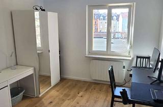 WG-Zimmer mieten in Holzgartenstr. 29, 90461 Glockenhof, Möbliertes Zimmer in sympathischer 4er WG