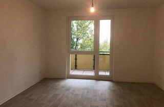 Wohnung mieten in Steigerstraße 16, 06217 Merseburg, Wir sanieren Ihre neue Wohnung!