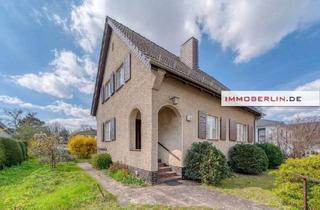 Haus kaufen in 14513 Teltow, IMMOBERLIN.DE - Charaktervolles Haus mit Potenzial & Südwestgarten in familiärer Lage