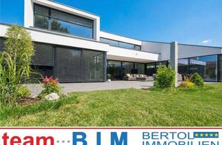 Villa kaufen in 82256 Fürstenfeldbruck, Luxus-Villa am Waldrand mit Indoor-Pool, Spa und Club Floor | Architecture. Light. Privacy. |