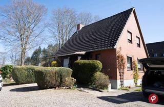 Haus kaufen in 24238 Lammershagen, Für Handwerker - kleines Haus in traumhafter Lage nahe dem Selenter See