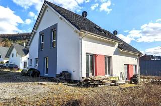 Doppelhaushälfte kaufen in 72393 Burladingen, Neuwertige Doppelhaushälfte Bj. 2020, ca. 105 m² Wfl., Garten, Energieeffizienz A+, WP+PV+Speicher
