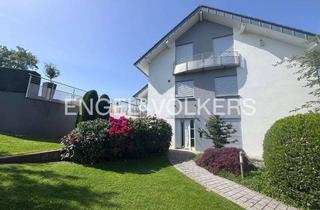 Haus kaufen in 73113 Ottenbach, Energieeffizienz A+. Feldrandlage. Unverbaubarer Ausblick. Raum für Familie – Pool, Spa & ~353 m²...