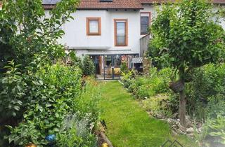 Reihenhaus kaufen in 91463 Dietersheim, Familienfreundliches Reihenhaus mit viel Platz auf drei Etagen