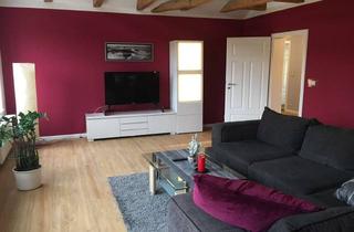 Immobilie mieten in August-Bebel-Str., 18055 Stadtmitte, Sehr schöne möblierte 2-Raum Dachgeschosswohnung mit Eckwanne, Einbauküche und Pkw-Stellplatz...!!!