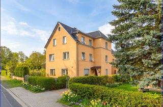 Haus kaufen in 01558 Großenhain, Stilvolles Stadthaus mit Einliegerwohnungen, großem Entwicklungspotenzial und weitläufigem Grundstück in Großenhain