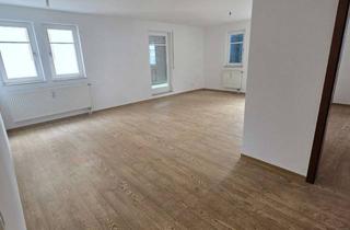 Wohnung kaufen in 72584 Hülben, Wohnen, wo Geschichte lebendig ist – stilvolle 2-Zimmer-Wohnung im Herzen von Bad Urach