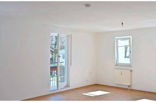 Wohnung kaufen in 72584 Hülben, Wohnen, wo Geschichte lebendig ist – stilvolle 2-Zimmer-Wohnung im Herzen von Bad Urach
