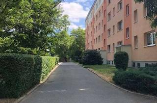 Wohnung mieten in Erich-Weinert-Str., 08412 Werdau, 08412! Neue gesucht? 3 Zi.-Wohnung - Südbalkon + Stellplatz - Nähe Webalu