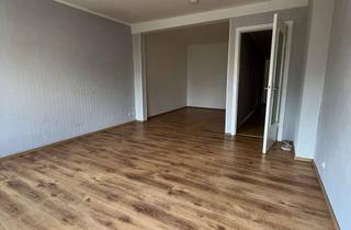 Wohnung mieten in 25436 Uetersen, SCHMUGGEROW IMMOBILIEN - 2 Zimmer, Küche, Bad in Uetersen