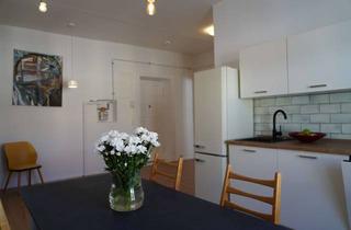 Wohnung mieten in 10249 Friedrichshain, Geschmackvolle Wohnung, Vollmöbliert, mit Balkon und eigenem Keller in Berlin Friedrichshain