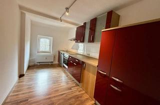 Wohnung mieten in Staupitzstraße 26, 04720 Döbeln, Frisch gemalerte 4-Raumwohnung mit Balkon, Einbauküche und 2 Bädern