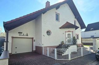 Einfamilienhaus kaufen in 64572 Büttelborn, Großes Einfamilienhaus mit Keller, Garten und Garage zu verkaufen