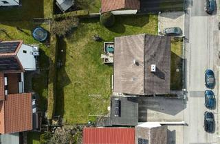 Haus kaufen in 85375 Neufahrn, Zweifamilienhaus ruhige Lage, großes Grundstück, 1 Wohnung/Etage, DG ausbaubar