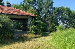 Einfamilienhaus kaufen in Am Roten Knock 11, 96049 Bug, Einzigartiges Einfamilienhaus in Bamberg-Bug mit 299 m² Wohnfläche mittem im Wald