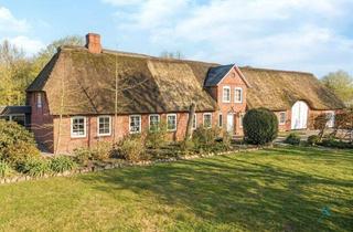Haus kaufen in 25899 Klixbüll, Charmantes Reetdachhaus mit großem Grundstück und vielfältigen Möglichkeiten in Klixbüll