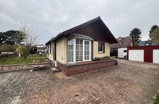 Einfamilienhaus kaufen in Sandbacher Weg 7, 12526 Berlin, Berlin - Charmantes Einfamilienhaus mit zwei Garagen und großem Garten - Ihr neues Zuhause in Bohnsdorf