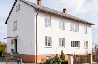 Mehrfamilienhaus kaufen in 89331 Burgau, Burgau - Zwei Vier-Zimmer-Wohnungen zu jeweils ? 175.000 und ein unausgebautes Dachgeschoss in ruhiger Lage