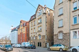 Wohnung kaufen in 70374 Stuttgart, Stuttgart - Renovierungsbedürftige 3 Zimmer + ausbaubares Dachgeschoss