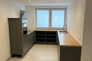 Wohnung kaufen in 47918 Tönisvorst, Tönisvorst - Wohnen wie neu geboren - stilvoll kernsaniertes zu Hause