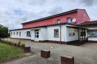 Haus kaufen in 06249 Mücheln, Mücheln (Geiseltal) - Wohn- und Gewerbeobjekt mit großem Entwicklungspotenzial
