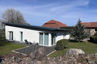 Einfamilienhaus kaufen in 37127 Dransfeld, Dransfeld - Einfamilienhaus-freistehender Bungalow mit Garage, 3 Zimmer