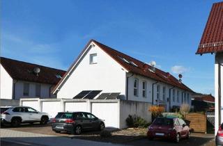 Reihenhaus kaufen in 63607 Wächtersbach, Wächtersbach - AUMÜLLER-Immobilien - Freundliches Niedrig-Energie-Reihenendhaus mit Garage in Wächtersbach-Stadt