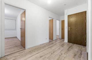 Wohnung kaufen in 41539 Dormagen, Dormagen - Einziehen oder vermieten: Renovierte 4-Zimmer-Wohnung mit Loggia