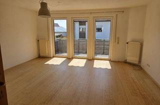 Wohnung kaufen in 85098 Großmehring, Helle 4-Zimmerwohnung mit Balkon und Garage in ruhiger Wohnlage