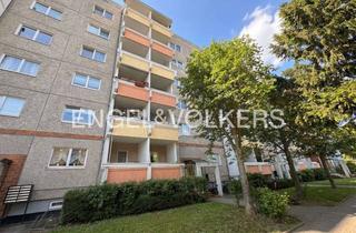 Wohnung kaufen in 18147 Toitenwinkel, Vermietete 3-Zimmer-Wohnung mit Balkon im Rostocker Stadtteil Toitenwinkel