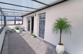Wohnung kaufen in 96193 Wachenroth, Lichtdurchflutetes Wohnen: KfW-55-Apartment mit Wintergarten, Aufzug und Doppelcarport!