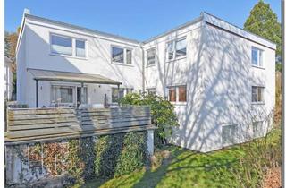Wohnung kaufen in 34131 Bad Wilhelmshöhe, KS-Mulang: gemütliche 2-ZKB mit großer Balkonterrasse