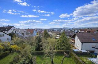 Wohnung kaufen in 70794 Filderstadt, Sonnige DG-Wohnung mit Weitblick vom Balkon und eigenem Carport!