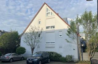 Wohnung kaufen in Wasserstr. 21a, 68519 Viernheim, 3 Zimmer Dachgeschosswohnung in Viernheim mit Balkon