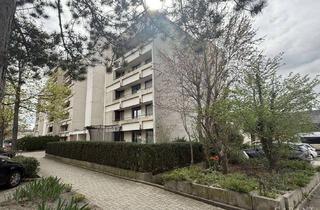 Wohnung kaufen in 71229 Leonberg, Großzügige 4,5 Zimmer-Erdgeschoss-Wohnung mit Garten, Terrasse und Tiefgaragenstellplatz in Leonberg