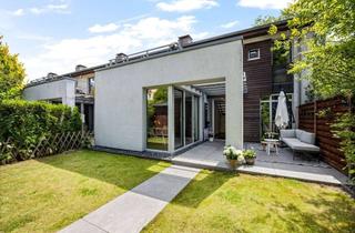Wohnung kaufen in 22083 Barmbek-Süd, Oben Sonne, unten Grün - Stadthaus mit Dachterrasse & Garten