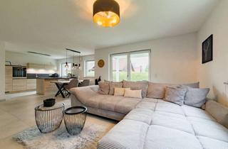 Wohnung mieten in Dettenbachstraße, 94104 Tittling, Neubau-Terrassenwohnung mit 300 m² Garten - einziehen und genießen!