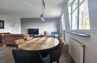 Wohnung mieten in Grabenstraße 31, 40789 Monheim, Sehr großzügige 2,5-Zimmer Maisonette-Wohnung mit Loggia im Herzen der Monheimer Altstadt