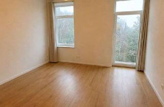 Wohnung mieten in Stolberger Straße 20, 52068 Aachen, Großzügiges WG-Zimmer mit viel Licht in moderner 3er-WG mit zentraler Lage in Aachen