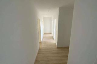 Wohnung mieten in Auf Der Burg 121, 58840 Plettenberg, Bezugsfertig: großzügige 3-Zimmer-Wohnung mit Balkon in Plettenberg