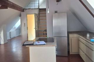 Wohnung mieten in Mönchhofstraße 3a, 69120 Neuenheim, Elegante 2-Zimmer-Wohnung mit Dachterrasse, Kamin und stilvoller EBK sowie extra Raum im Dach