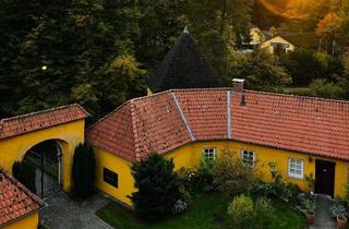 Wohnung mieten in 33758 Schloß Holte-Stukenbrock, Wohnen im Schloss - 5 Zimmer-Wohnung mit 160 m² Wohnfläche