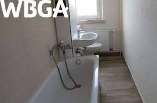 Wohnung mieten in Rosa-Luxemburg-Straße 32, 39576 Stendal, 4-Raum-Wohnung mit Balkon