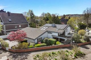 Villa kaufen in 53179 Bonn, Großzügige Architektenvilla mit Schwimmbad und 2 Doppelgaragen in beliebter Lage von Bonn-Rüngsdorf