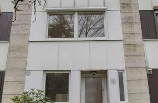 Haus kaufen in 40724 Hilden, Reihenmittelhaus mit Balkon, Terrasse, Garten, Garage und Stellplatz